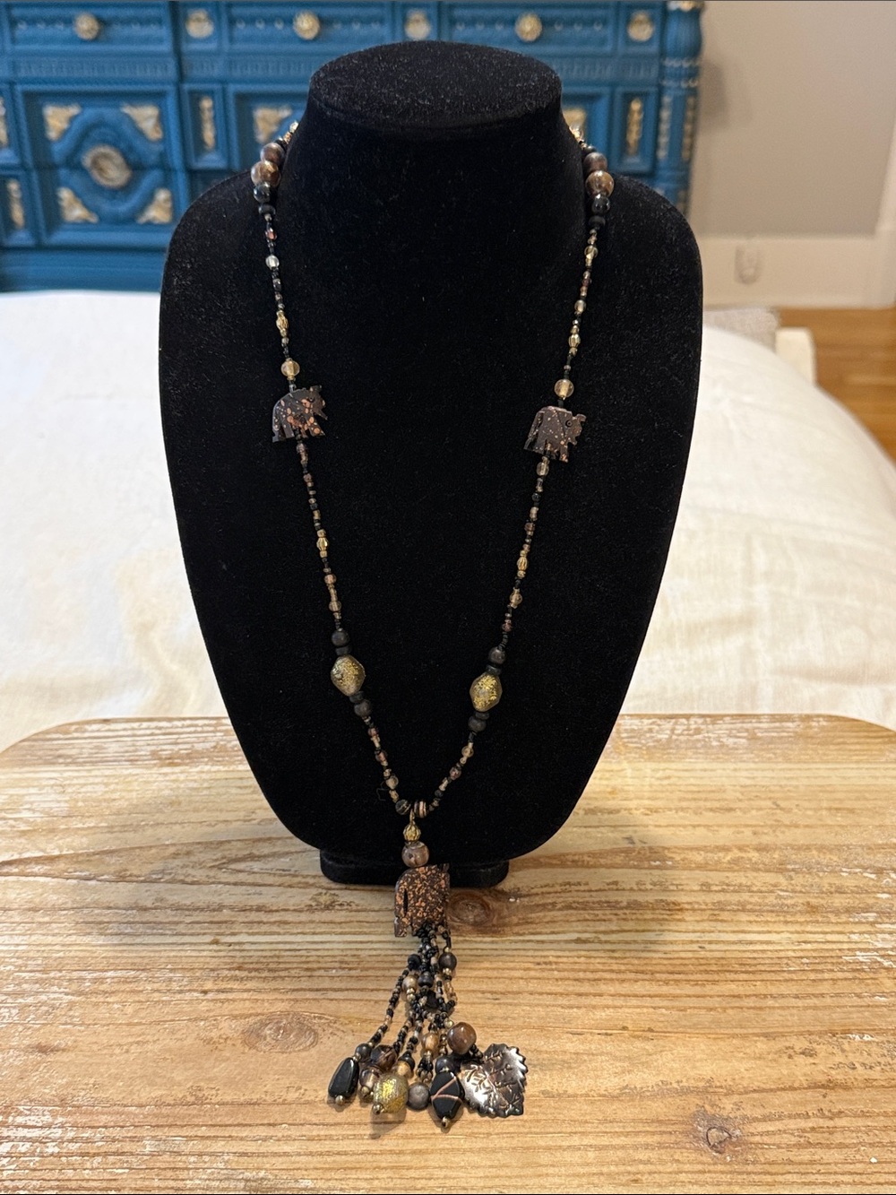 Vintage Brown Gold Tone Carved Elephant Beaded Charm Tassel Pendant Necklace